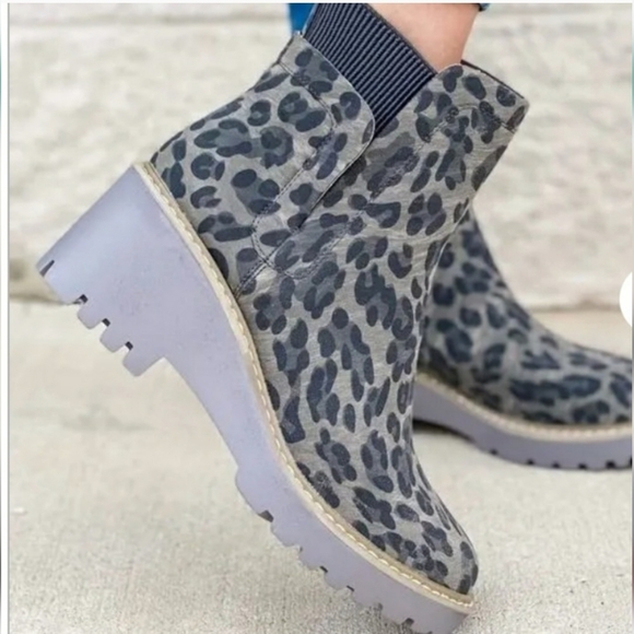 Corky's Grey Leopard Basic Boot NEW Womens - Picture 4 of 4